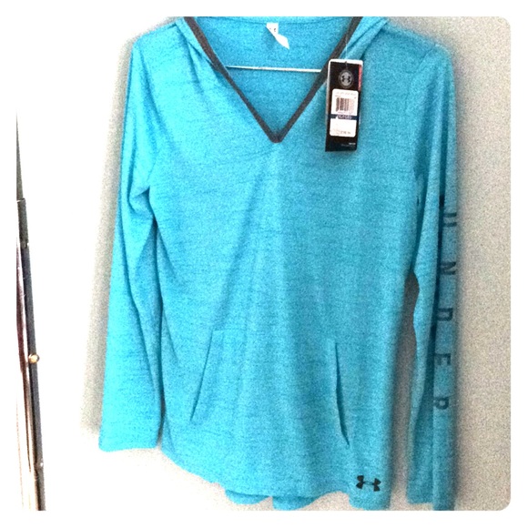 Tops - Under Armour hoodie